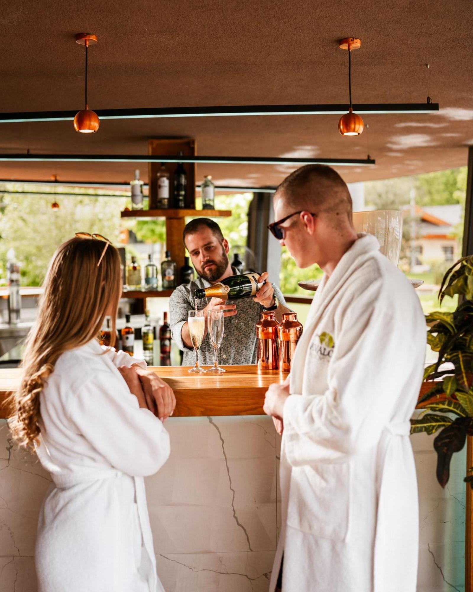 Avalon Resort & Spa Miskolc Ngoại thất bức ảnh