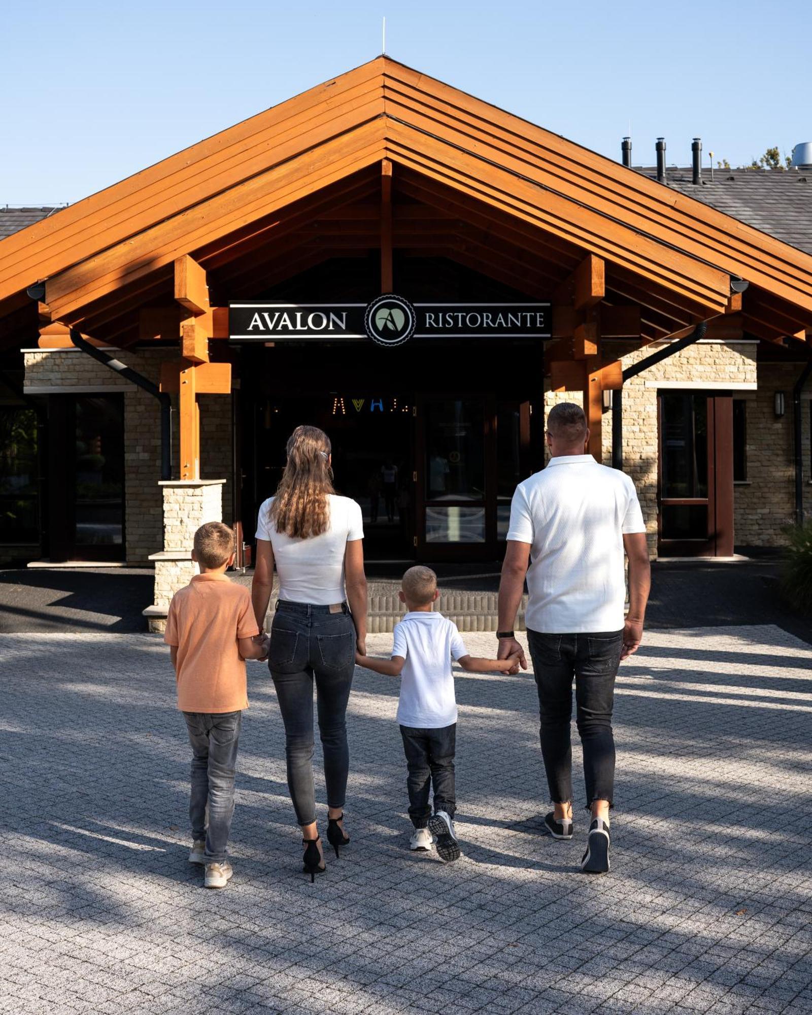 Avalon Resort & Spa Miskolc Ngoại thất bức ảnh