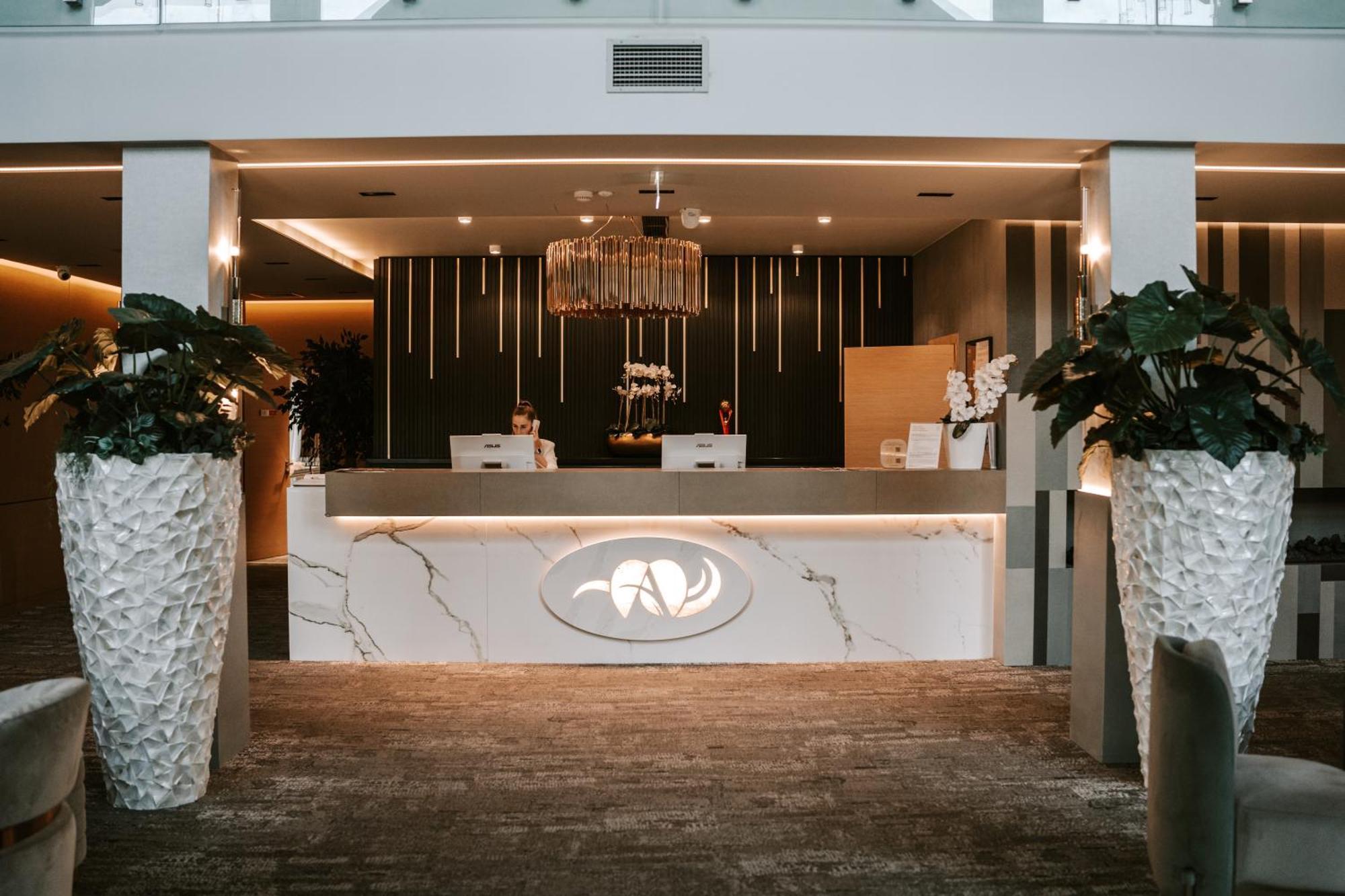 Avalon Resort & Spa Miskolc Ngoại thất bức ảnh